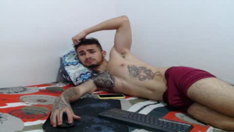 Axel online show from January 28, 2025, 8:04 pm