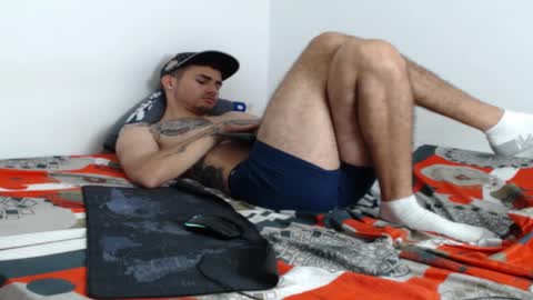 Axel online show from February 1, 2025, 5:58 pm