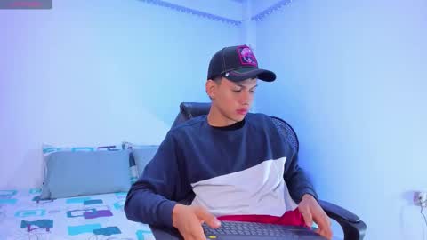 AXEL online show from October 22, 2025, 11:54 am