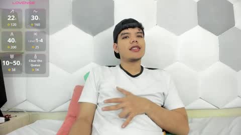 Axel Forte online show from October 21, 2025, 1:12 pm