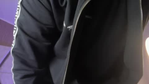 axel_grey_ online show from May 31, 2026, 12:23 pm