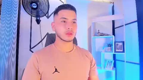 axel_grey_ online show from June 14, 2026, 5:09 am