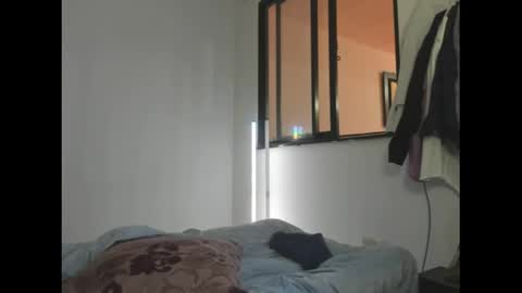 axel_hendrick online show from May 31, 2026, 2:02 pm