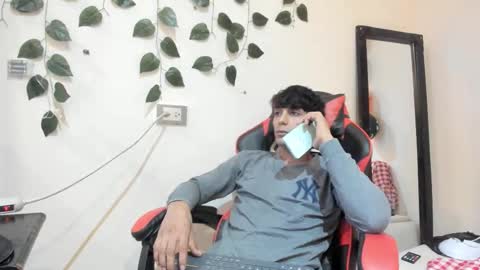 Snapshot of axel_rosse2 chatting on November 2, 2025, 9:39 pm axel_rosse2 online show from November 2, 2025, 9:39 pm