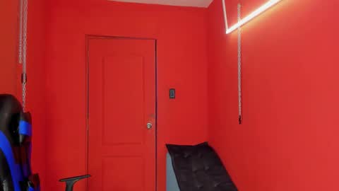 AXEL SILVA online show from February 5, 2026, 8:13 pm