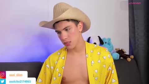 axel slim online show from November 11, 2025, 3:17 am