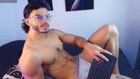 Snapshot of axel_stein03 chatting on April 28, 2026, 5:07 pm axel stein NEW ACCOUNT online show from April 28, 2026, 5:07 pm