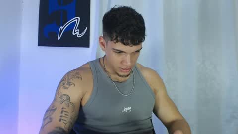 INDEPENDENT MODEL  online show from February 7, 2025, 9:37 pm