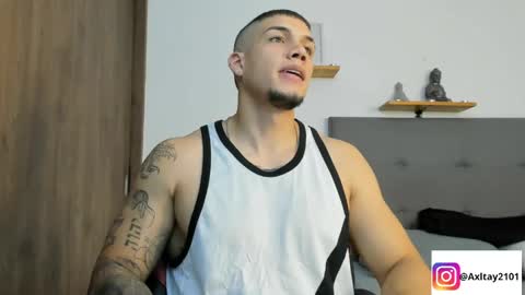 Snapshot of axel_taylor21 chatting on May 15, 2026, 2:40 am INDEPENDENT MODEL online show from May 15, 2026, 2:40 am