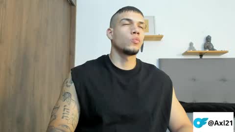 Snapshot of axel_taylor21 chatting on May 17, 2026, 11:23 pm INDEPENDENT MODEL online show from May 17, 2026, 11:23 pm