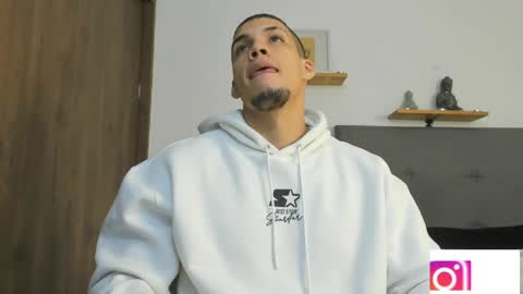 Snapshot of axel_taylor21 chatting on May 26, 2026, 3:13 am INDEPENDENT MODEL online show from May 26, 2026, 3:13 am