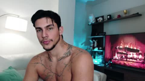 Snapshot of axelblack7 chatting on April 2, 2026, 6:33 am axelblack7 online show from April 2, 2026, 6:33 am