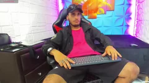 Axell Cross2 online show from January 5, 2026, 7:39 pm