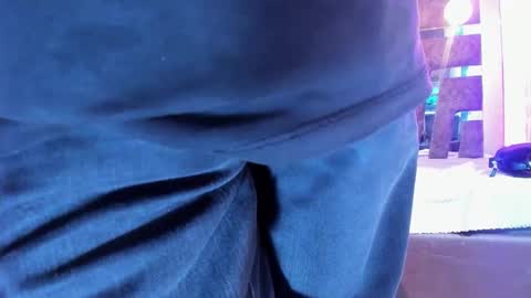 Axell Cross2 online show from March 29, 2026, 2:00 am