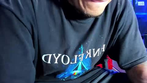 Axell Cross2 online show from April 22, 2026, 1:30 am