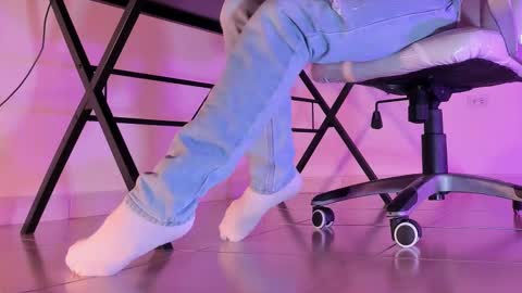 im your little femboy  ALEX   online show from September 30, 2025, 5:12 am