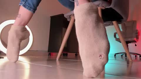 im your little femboy  ALEX   online show from November 17, 2025, 9:31 pm