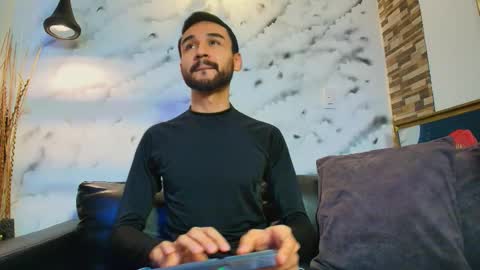 Axel Moon online show from February 3, 2026, 10:04 pm