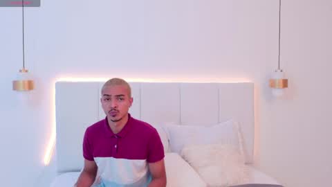 Axel online show from May 17, 2026, 3:19 pm