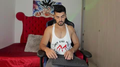 Axel online show from November 23, 2025, 1:49 am