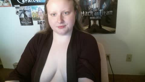 Snapshot of axisgray chatting on May 18, 2026, 4:18 am Axis Gray online show from May 18, 2026, 4:18 am