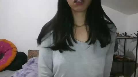 axue online show from September 20, 2025, 11:17 pm