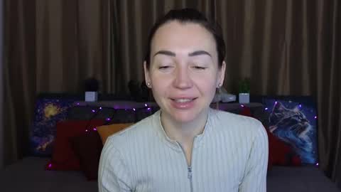 Jully online show from February 19, 2025, 6:33 am