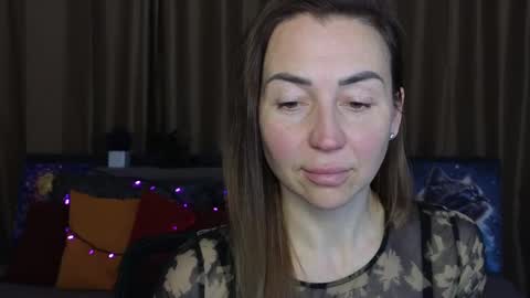 Jully online show from February 22, 2025, 7:34 am