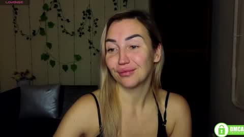 Jully online show from January 13, 2026, 6:35 pm