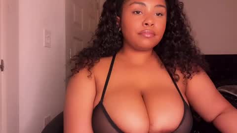 Snapshot of ayacolada chatting on May 6, 2026, 5:46 am Aya online show from May 6, 2026, 5:46 am