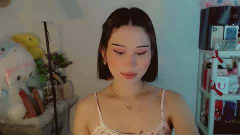 AYAHOSHILOVESYOU online show from February 18, 2026, 2:40 am