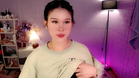 AYAHOSHILOVESYOU online show from April 14, 2026, 4:46 pm