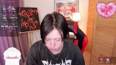 ayaks online show from September 9, 2025, 8:14 am