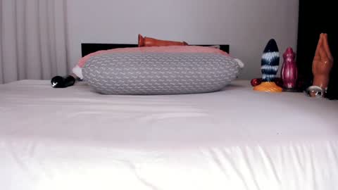 Ana  FREE   online show from December 9, 2024, 11:04 am