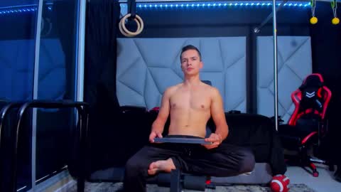 Ayden Miller online show from November 6, 2025, 2:51 pm