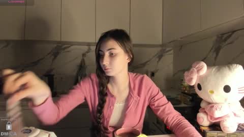 Ayesha online show from February 11, 2026, 7:41 pm