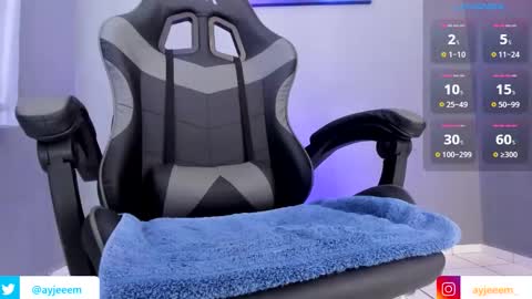 Snapshot of ayjeeem chatting on November 11, 2025, 1:44 pm Andr online show from November 11, 2025, 1:44 pm