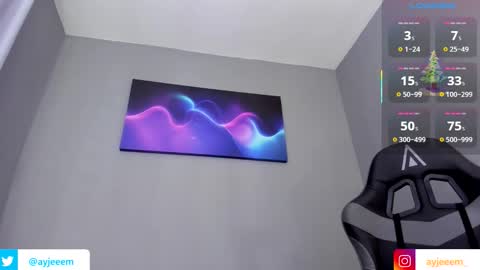 Snapshot of ayjeeem chatting on November 22, 2025, 2:27 pm Andr online show from November 22, 2025, 2:27 pm