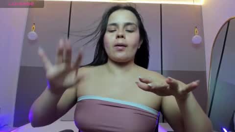 Snapshot of ayla13_ chatting on March 14, 2026, 7:19 pm Alyda Jaramillo online show from March 14, 2026, 7:19 pm