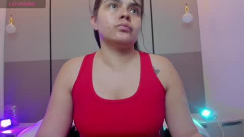 Snapshot of ayla13_ chatting on April 5, 2026, 5:32 pm Alyda Jaramillo online show from April 5, 2026, 5:32 pm