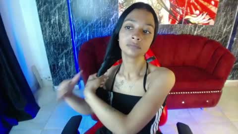 aylanny_m online show from April 11, 2026, 2:16 am