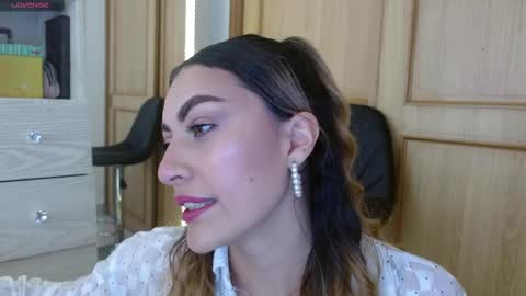 AYLEEN    online show from September 9, 2025, 6:51 pm