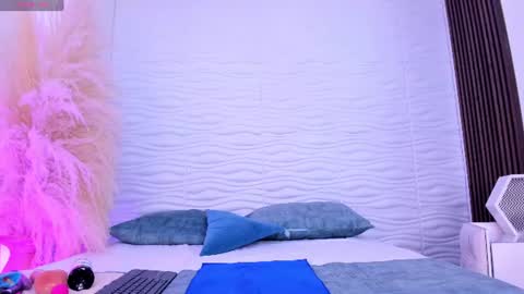aylinlove_ online show from June 11, 2026, 12:25 pm