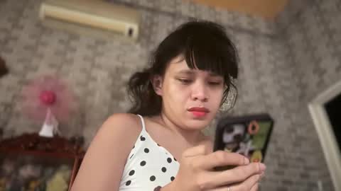 aymkyline online show from April 19, 2026, 1:16 am