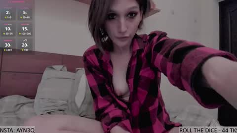 AYNEK        fansly  online show from May 12, 2026, 11:46 pm