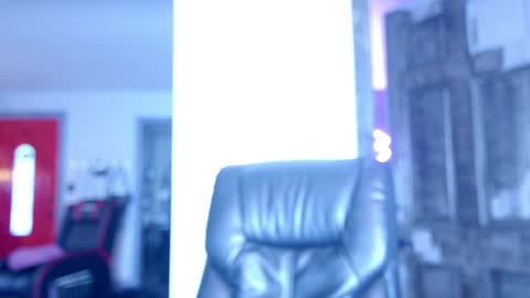 Snapshot of aynmarie chatting on October 12, 2025, 6:51 pm mia rand online show from October 12, 2025, 6:51 pm