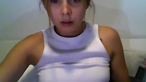 Snapshot of ayra_lolly chatting on June 16, 2026, 8:11 pm Lolly online show from June 16, 2026, 8:11 pm