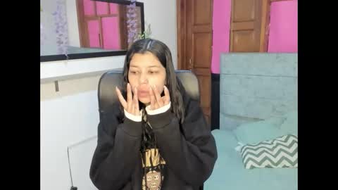 Snapshot of aysha_winxs chatting on May 9, 2026, 4:28 am Aysha online show from May 9, 2026, 4:28 am