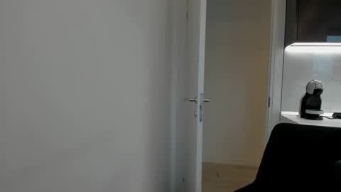 Ayumi online show from February 11, 2025, 6:30 am