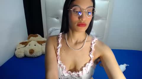 Snapshot of azahara_smith chatting on October 11, 2025, 8:46 am Smith online show from October 11, 2025, 8:46 am